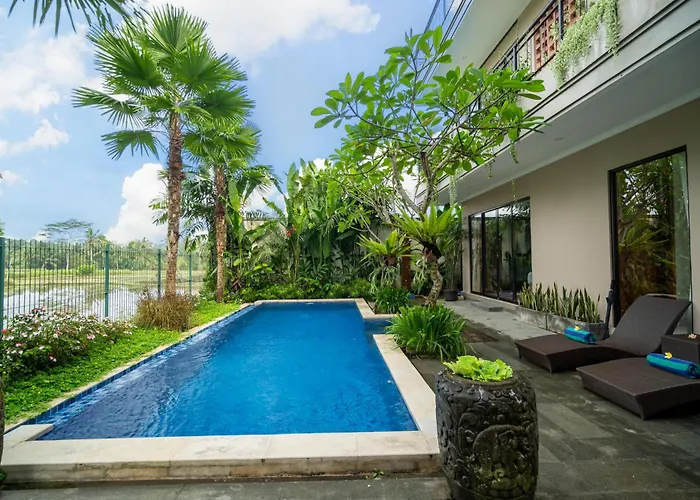 Villa Puri Kembang Ayu Private